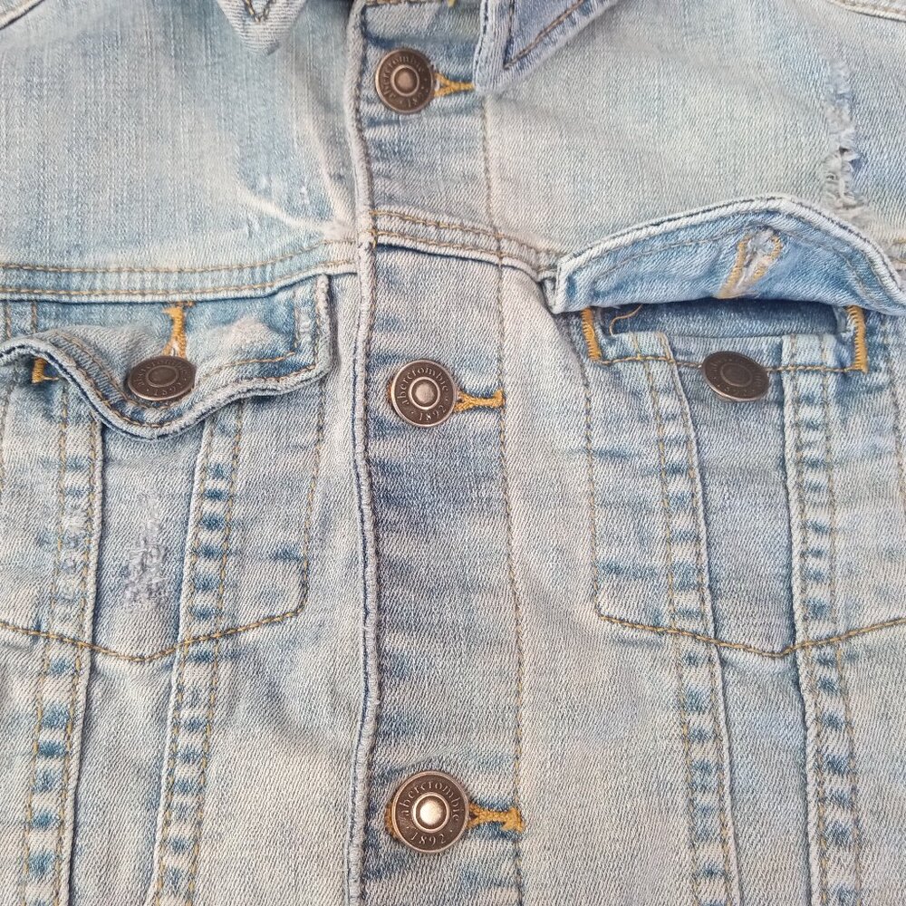 Abercrombie Kids Jean Jacket Girls Size Small S 7 / 8 Distressed Hooded - Picture 3 of 11